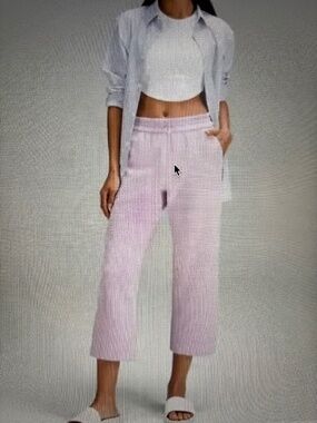 Lululemon Softstreme Straight Leg Cropped pant Pink Peony SIZE 10